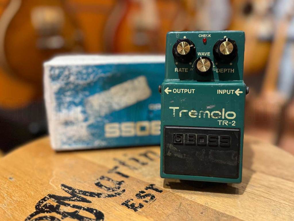 BOSS TR-2 初期 BOSS「TR-2」レビュー：伝説を生み続ける永遠の