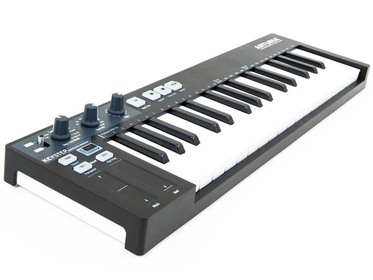 ARTURIA KeyStep Black - Limited Edition + 3 Cavi CV Omaggio