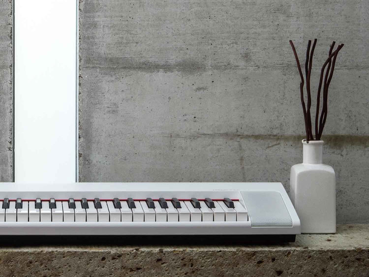 YAMAHA piaggero NP-12 ホワイト YAMAHA NP-12WH ホワイト 61鍵盤NP12 piaggero ピアジェーロ ヤマハ