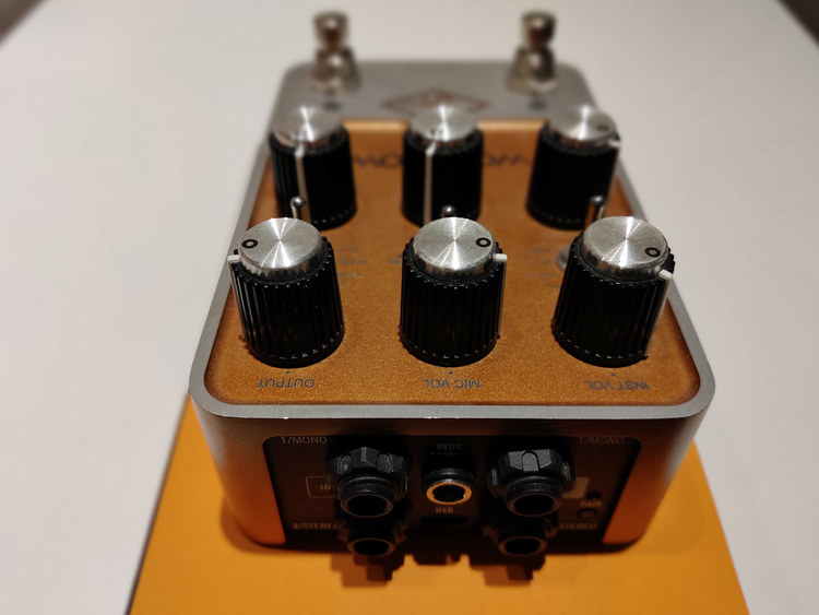 UNIVERSAL AUDIO UAFX Woodrow '55 Instrument Amplifier Usato