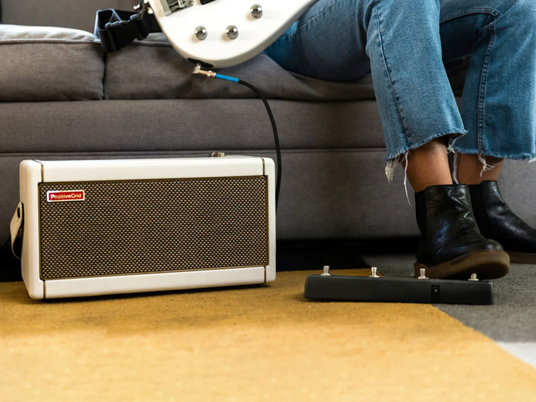 POSITIVE GRID Spark Control | Strumenti Musicali .net