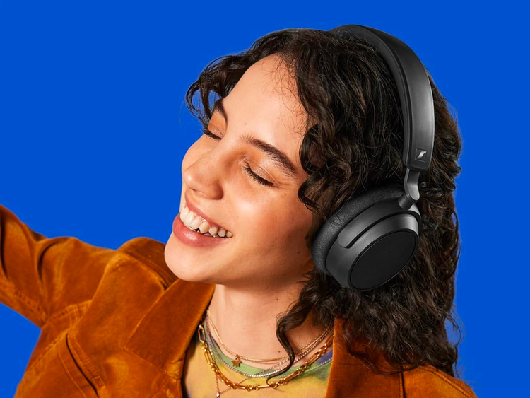 SENNHEISER Accentum Plus Wireless Black | Strumenti Musicali .net